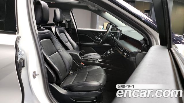 Lincoln Corsair 2.0 Reserve AWD 2021 — фото 11