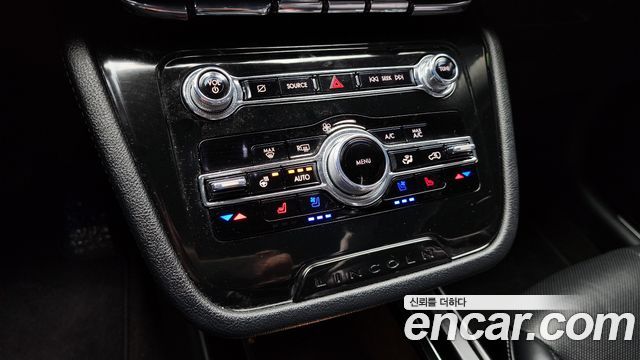 Lincoln Corsair 2.0 Reserve AWD 2021 — фото 17