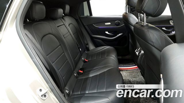 Mercedes-Benz GLC-Class (X253) GLC300e 4MATIC Coupe 2021 — фото 12