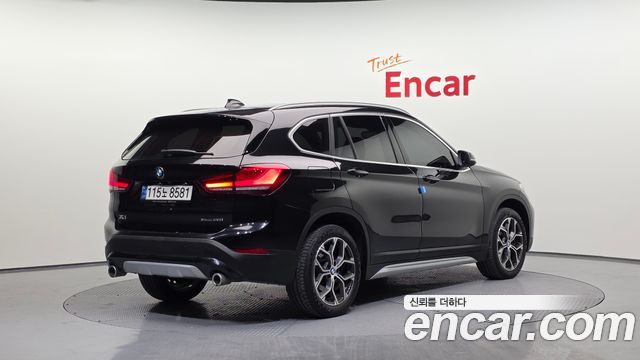 BMW X1 (F48) xDrive 20i xLine 2021 — фото 2