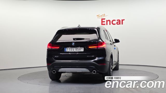 BMW X1 (F48) xDrive 20i xLine 2021 — фото 4