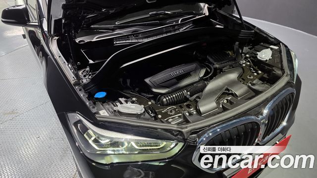 BMW X1 (F48) xDrive 20i M Sport 2021 — фото 6