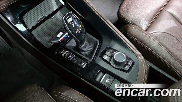BMW X1 (F48) xDrive 20i M Sport 2021 — фото 9