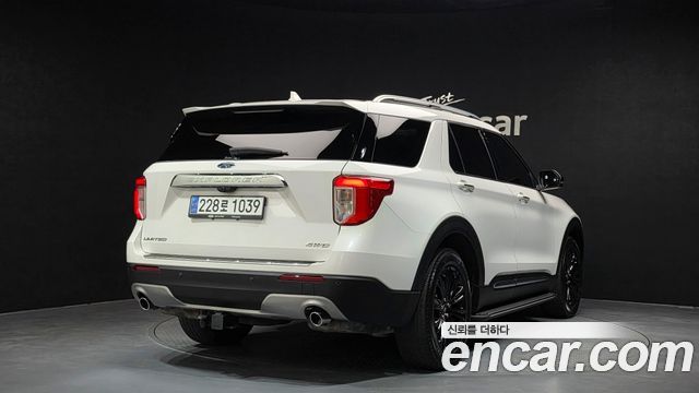 Ford Explorer (VI) 2.3 LimIted 4WD 2022 — фото 2