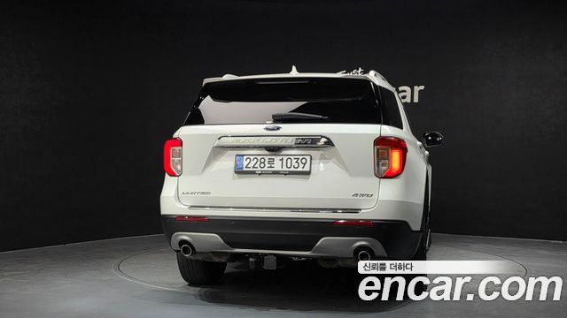Ford Explorer (VI) 2.3 LimIted 4WD 2022 — фото 4