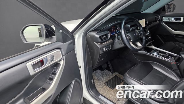 Ford Explorer (VI) 2.3 LimIted 4WD 2022 — фото 12