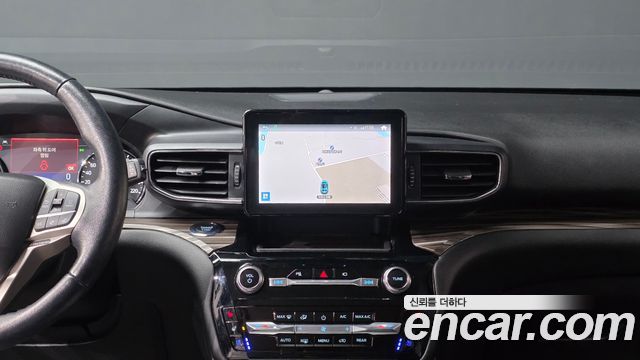 Ford Explorer (VI) 2.3 LimIted 4WD 2022 — фото 16