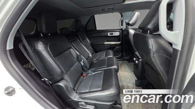 Ford Explorer (VI) 2.3 LimIted 4WD 2022 — фото 19