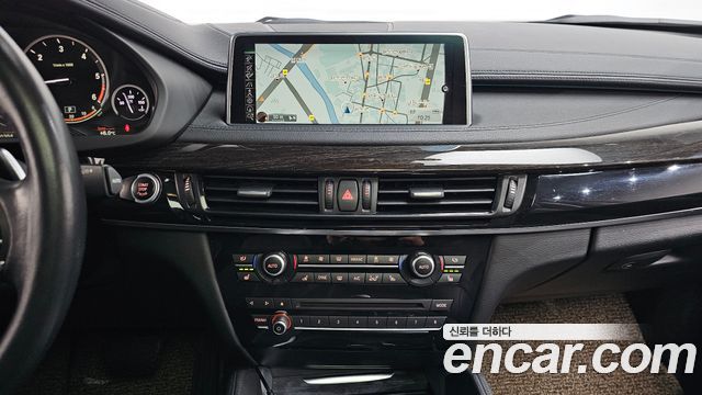 BMW X6 (F16) xDrive 40d 2015 — фото 14