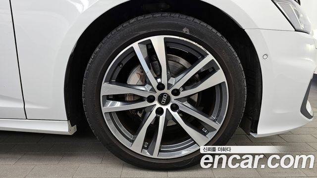 Audi A6 (C8) 40 TDI Quattro Premium 2022 — фото 5