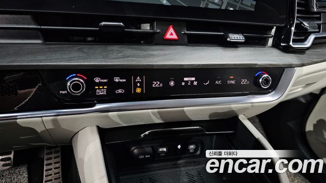 Kia Sportage (V) Gasoline 1.6 Turbo 2WD Signature Gravity 2022 — фото 17