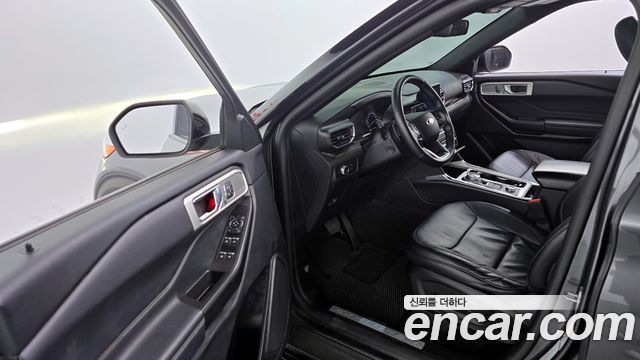 Ford Explorer (VI) 2.3 LimIted 4WD 2020 — фото 10