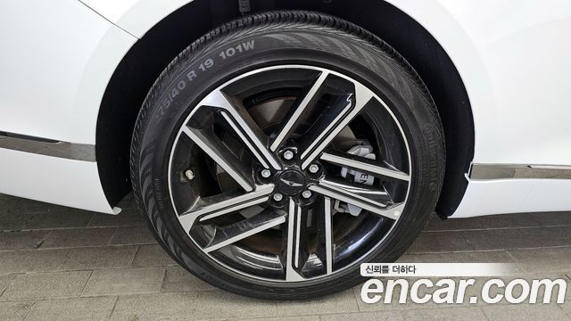 Genesis G80 (RG3) Gasoline 2.5 Turbo 2WD 2025 — фото 5