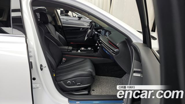 Genesis G80 (RG3) Gasoline 2.5 Turbo 2WD 2025 — фото 11