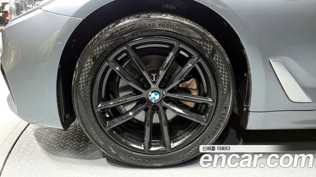BMW 5 Series (G30) 520d xDrive M Sport Package Plus 2018 — фото 5