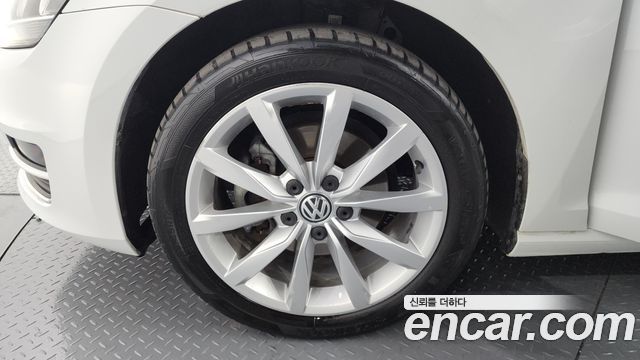 Volkswagen Golf (VII) 2.0 TDI 2016 — фото 5