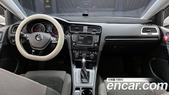 Volkswagen Golf (VII) 2.0 TDI 2016 — фото 7