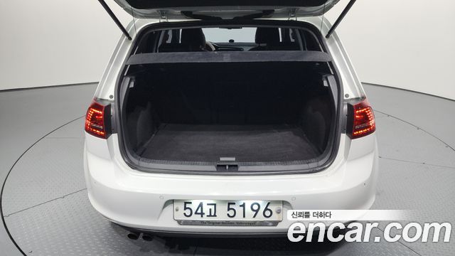 Volkswagen Golf (VII) 2.0 TDI 2016 — фото 20