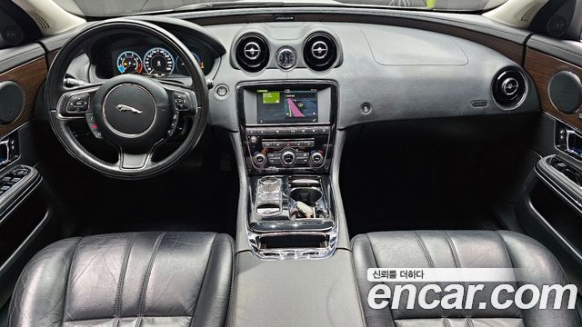 Jaguar XJ 2.0 Luxury SWB X351 2016 — фото 7