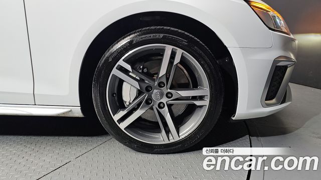Audi A4 (B9) 45 TFSI Quattro Premium 2021 — фото 5