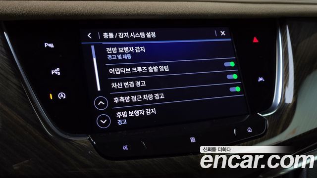 Cadillac XT6 3.6 Sport 2021 — фото 14