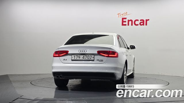 Audi A4 35 TDI Quattro Dynamic B8 2015 — фото 4