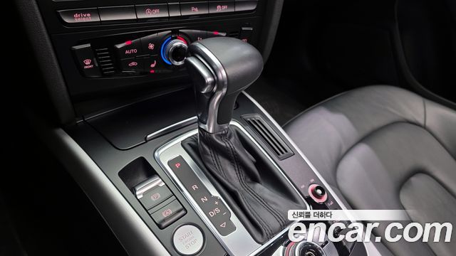 Audi A4 35 TDI Quattro Dynamic B8 2015 — фото 9