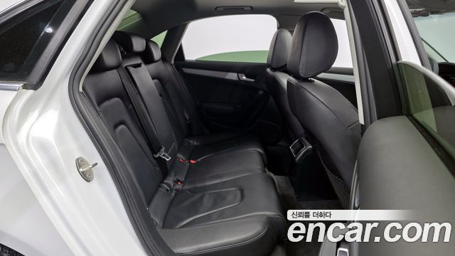 Audi A4 35 TDI Quattro Dynamic B8 2015 — фото 12