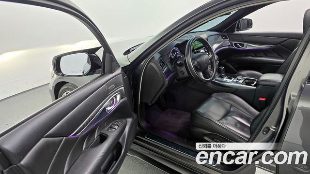 Infiniti Q70 3.7 AWD 2015 — фото 10