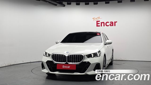BMW 5 Series (G60) 523d M Sport 2025 — фото 3