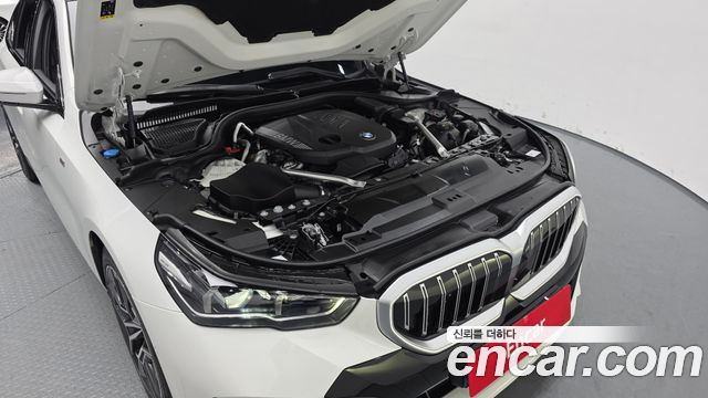 BMW 5 Series (G60) 523d M Sport 2025 — фото 6