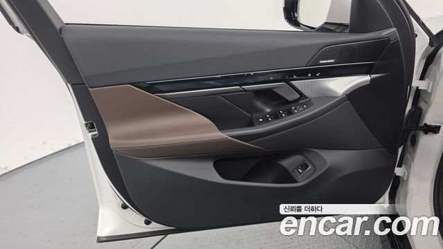 BMW 5 Series (G60) 523d M Sport 2025 — фото 18