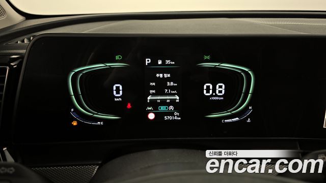 Kia Sportage (V) Diesel 2.0 2WD Prestige 2022 — фото 8