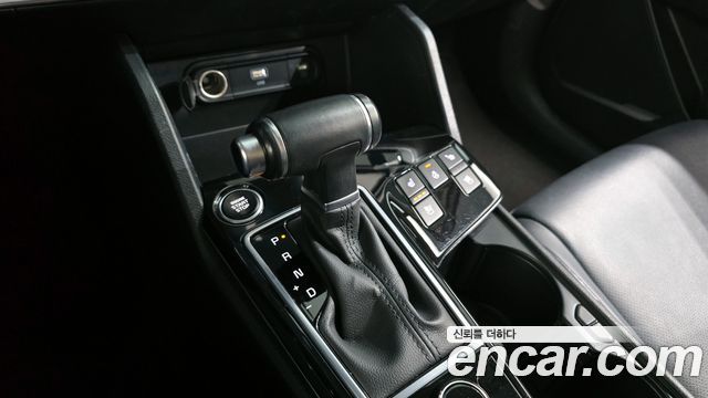 Kia Sportage (V) Diesel 2.0 2WD Prestige 2022 — фото 9