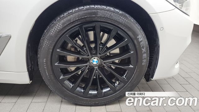 BMW 5 Series (G30) 530i xDrive Luxury Plus 2018 — фото 5
