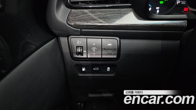 Kia K7 Premier Hybrid Prestige 2021 — фото 17
