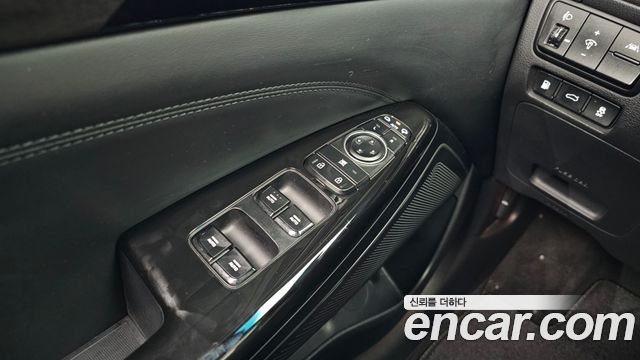 Kia K7 Premier Hybrid Prestige 2021 — фото 18