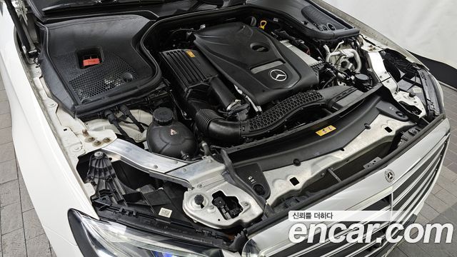 Mercedes-Benz E-Class (W213) E300 4MATIC Exclusive 2019 — фото 6