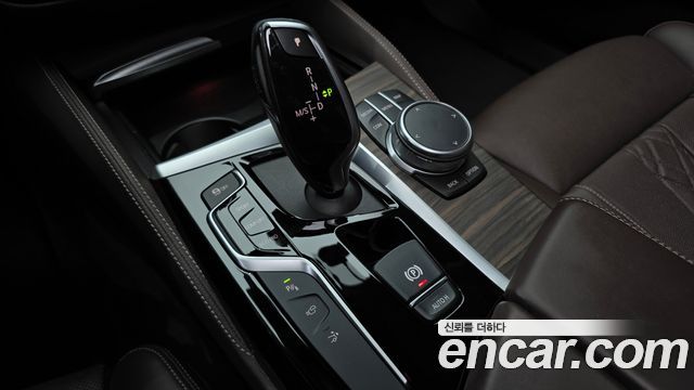 BMW 6 Series GT (G32) 620d Luxury 2020 — фото 9