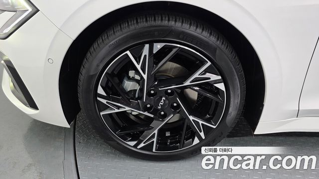 Kia K5 (III) 1.6 Turbo Signature 2024 — фото 5