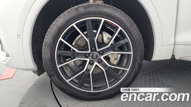 Audi Q5 (FY) 40 TDI Quattro Sportback Premium 2023 — фото 5
