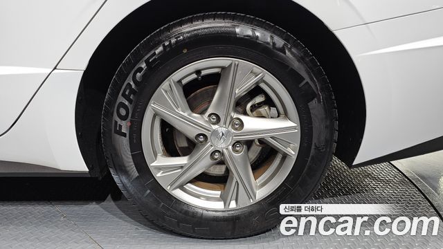 Hyundai Sonata (DN8) 2.0 LPG(rental car) Smart 2022 — фото 5