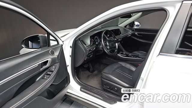 Hyundai Sonata (DN8) 2.0 LPG(rental car) Smart 2022 — фото 10