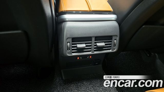 Land Rover Range Rover Velar 3.0 P400 R-Dynamic HSE 2022 — фото 18