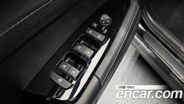 Kia Sportage (V) Diesel 2.0 2WD Nobleless 2022 — фото 16