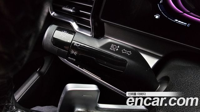 Kia Sportage (V) Diesel 2.0 2WD Nobleless 2022 — фото 17