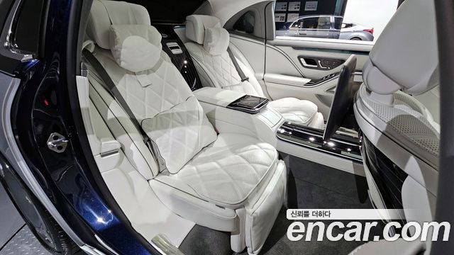 Mercedes-Benz S-Class (W223) Maybach S680 4MATIC Edition100 2022 — фото 13