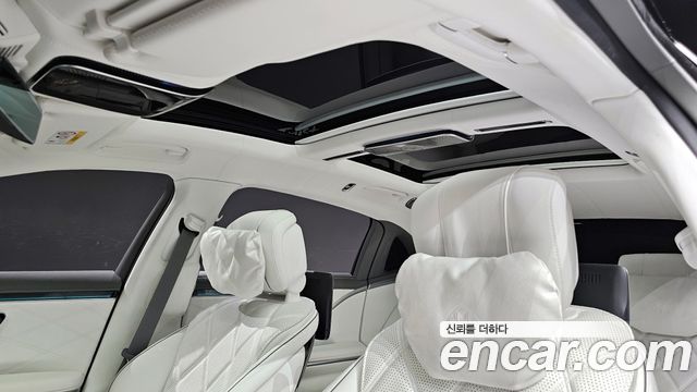 Mercedes-Benz S-Class (W223) Maybach S680 4MATIC Edition100 2022 — фото 18