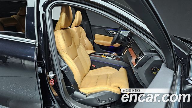 Volvo S60 (III) B5 Inscription 2022 — фото 12