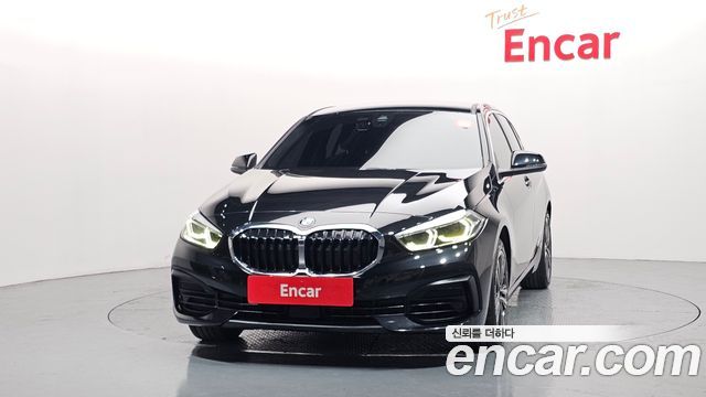 BMW 1 Series (F40) 120i Advantage 2022 — фото 3